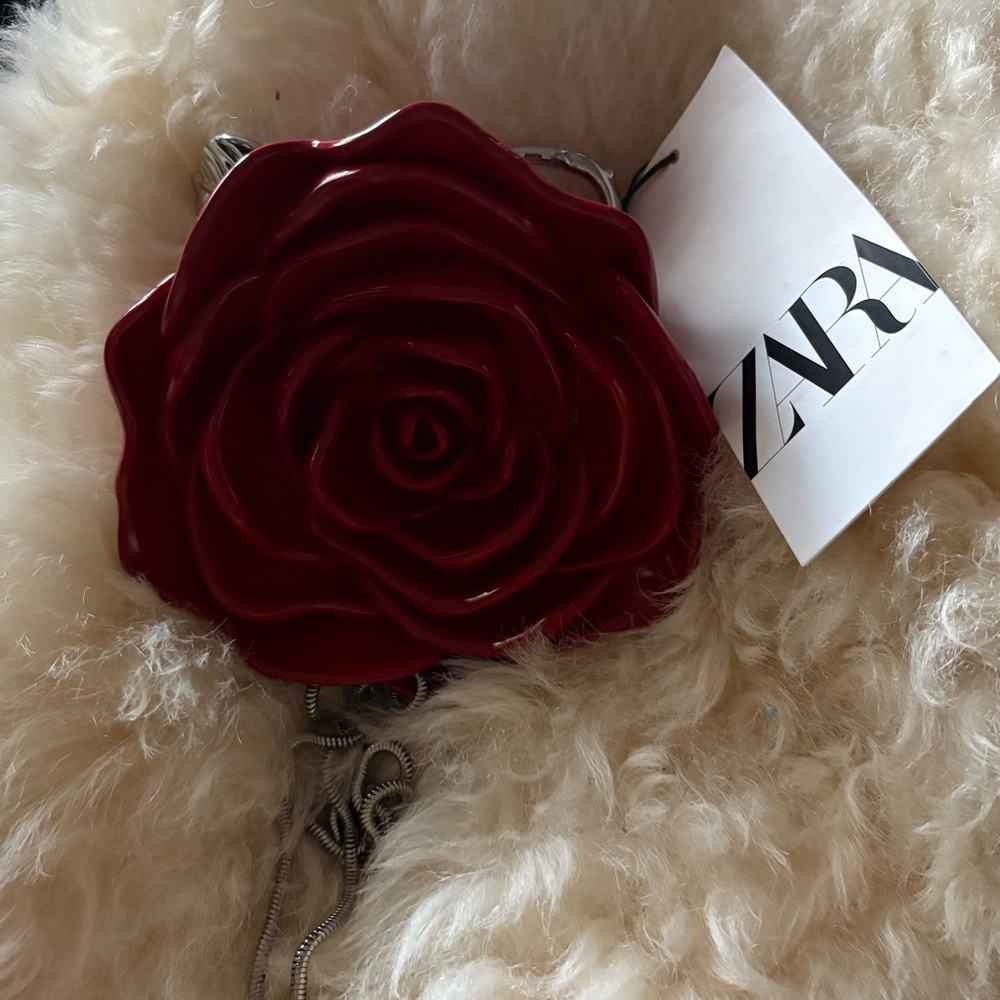 Zara Red Rose-Shaped Women's purse - Picture 7 of 10